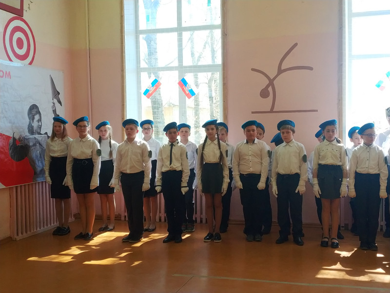 Традиционный смотр строя и песни, посвященный Дню Победы в Великой отечественной войне.
